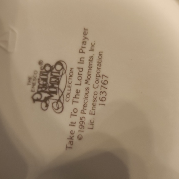 Precious Moments,  Vintage,  "Take it to the Lord in Prayer ", Excellent cond - Picture 2 of 3